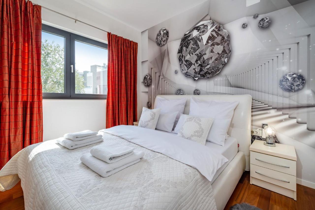 Apartman Darija Sukosan Luaran gambar