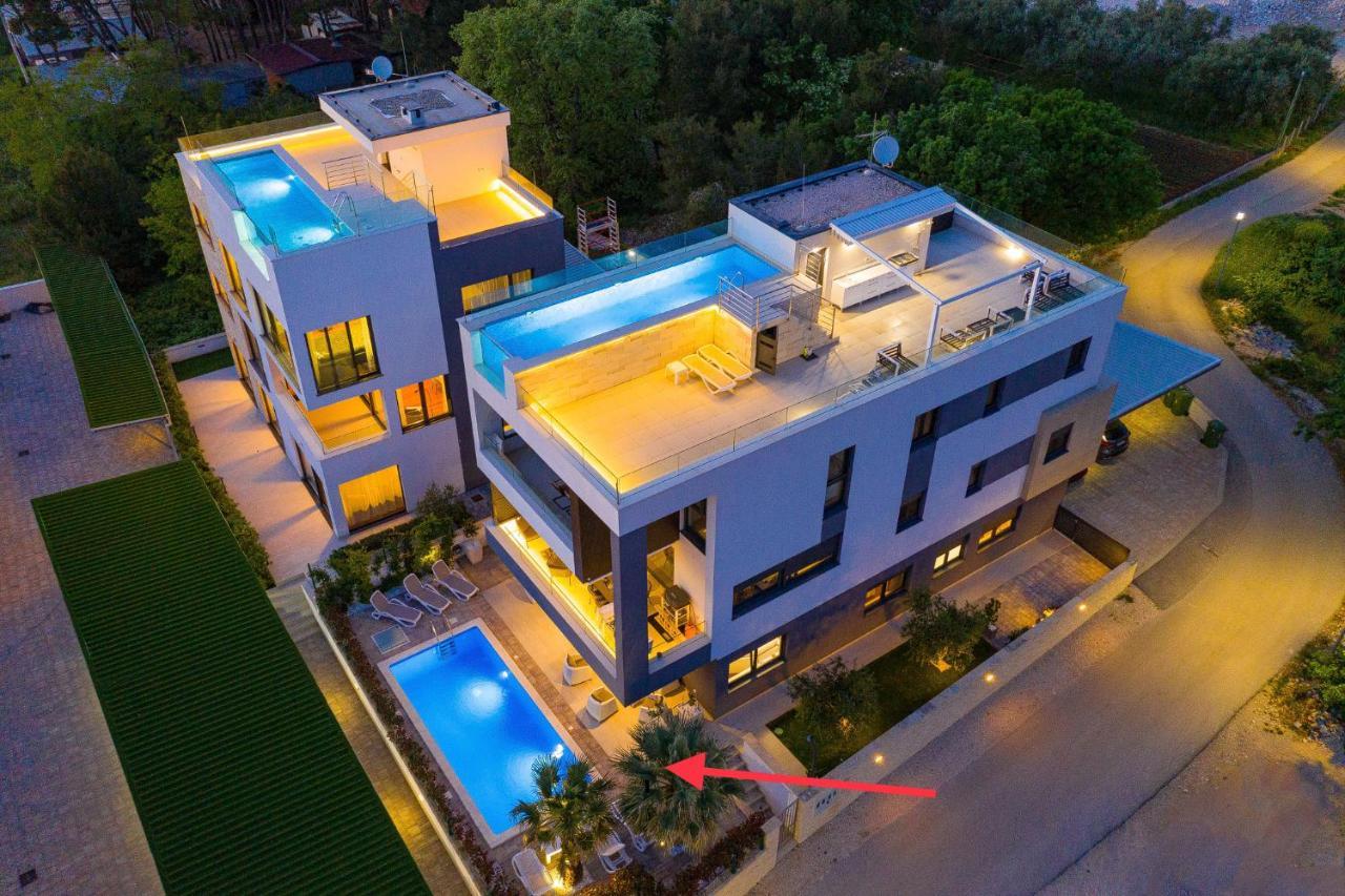 Apartman Darija Sukosan Luaran gambar
